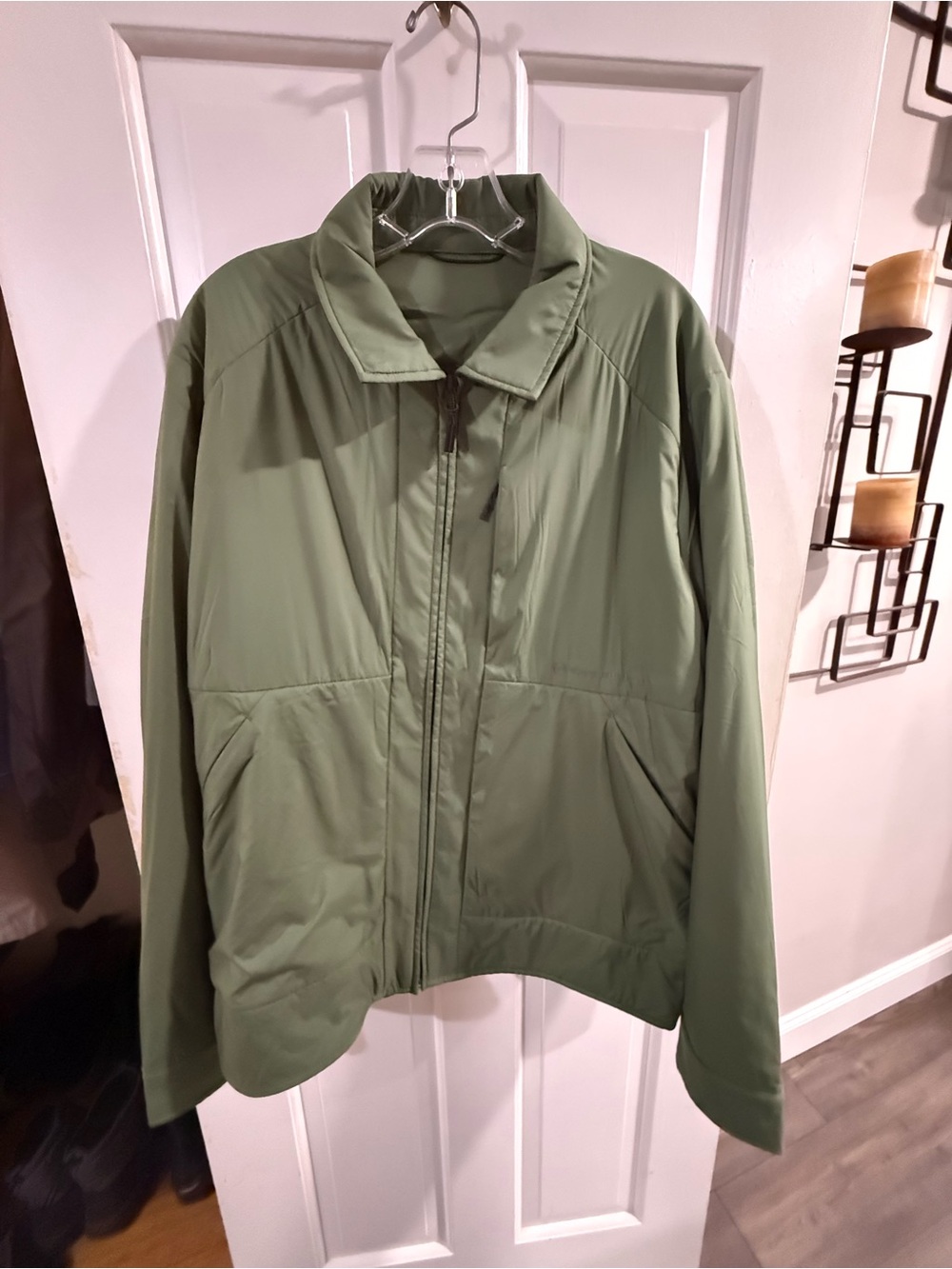 Vineyard Vines Olive Green In The Go Performance Jacket with Lining, Like New
